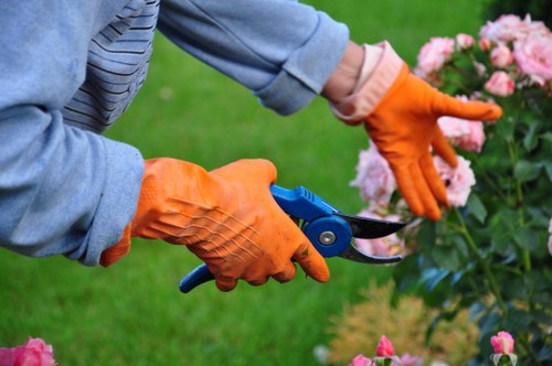 Practical fencing service for residential and commercial properties in Morden